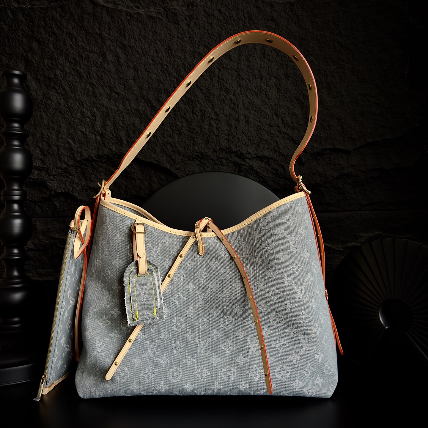 新品❤️【顶级原单 单宁牛仔灰 163c01芯片】 M13289灰色 购物袋 CARRYALL中号手袋 材料：工艺洗水灰色单宁牛仔面料 进口植鞣革 A级半钢五金配件 🇮🇹芬尼斯水性边油 认准：独家背景实拍 图货一致 size：39X30X15cm